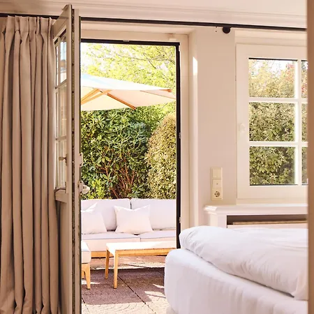 Watthüs Mit Kamin Und Traumhaftem Garten Morsum (Sylt)
