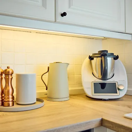 Watthues Mit Kamin Und Traumhaftem Garten