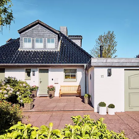 Watthüs Mit Kamin Und Traumhaftem Garten * Morsum (Sylt)