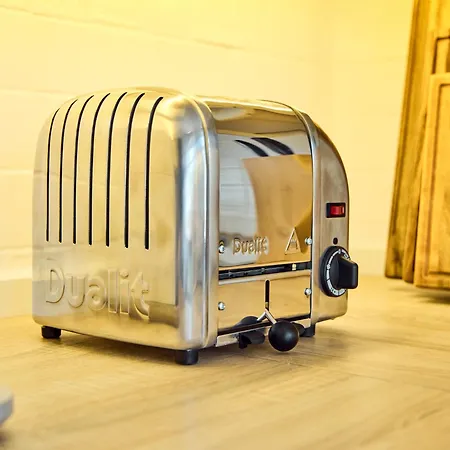 Watthues Mit Kamin Und Traumhaftem Garten