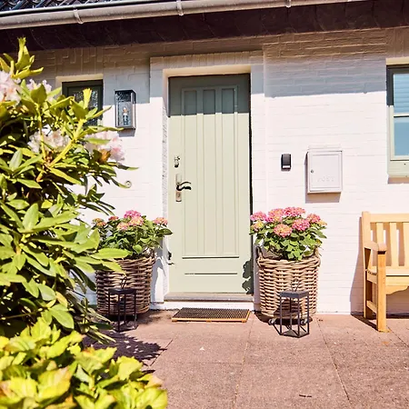 Watthüs Mit Kamin Und Traumhaftem Garten *